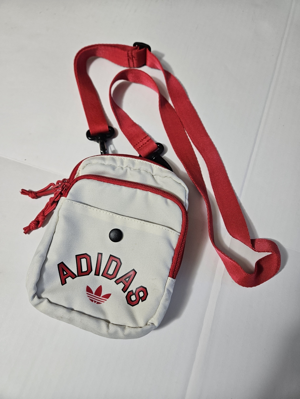 adidas Originals Utility Festival 3.0 Crossbody Bag in White Red